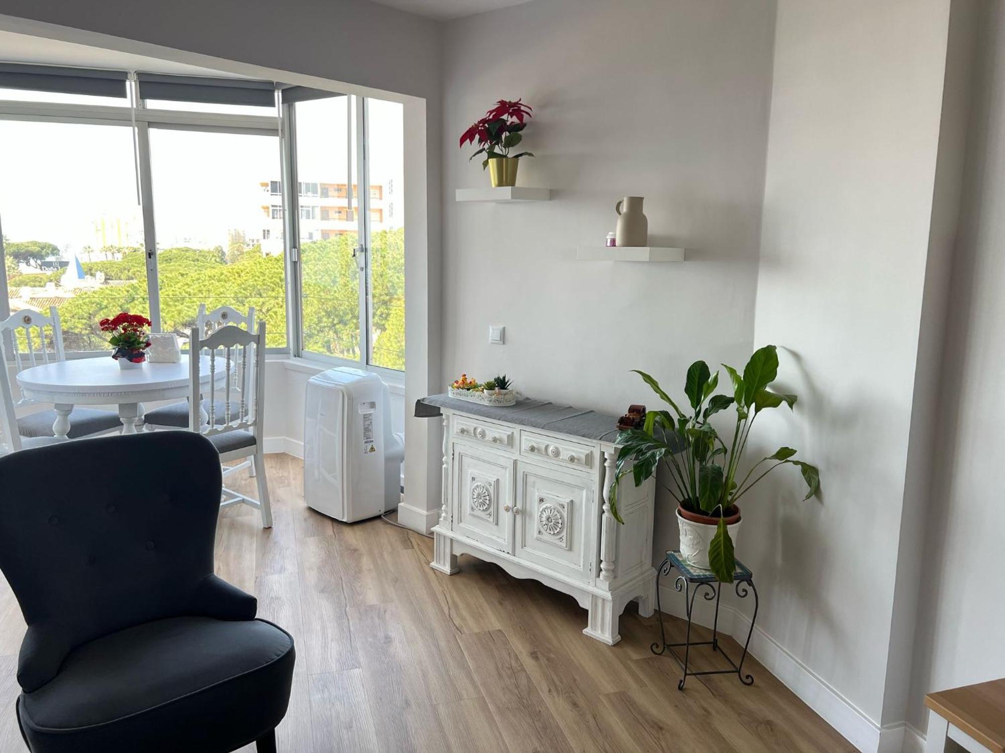 Apartment Calypso Holidays Ii *
